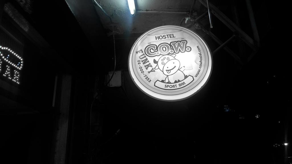 Wacky Fun Party Hostel バンコク都 エクステリア 写真