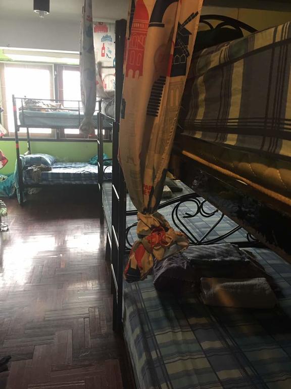 Wacky Fun Party Hostel バンコク都 エクステリア 写真